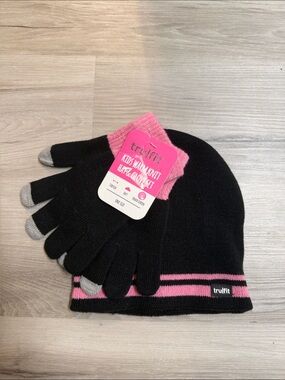 TruFit Kids Black and Pink Knit Hat with Touchscreen Gloves